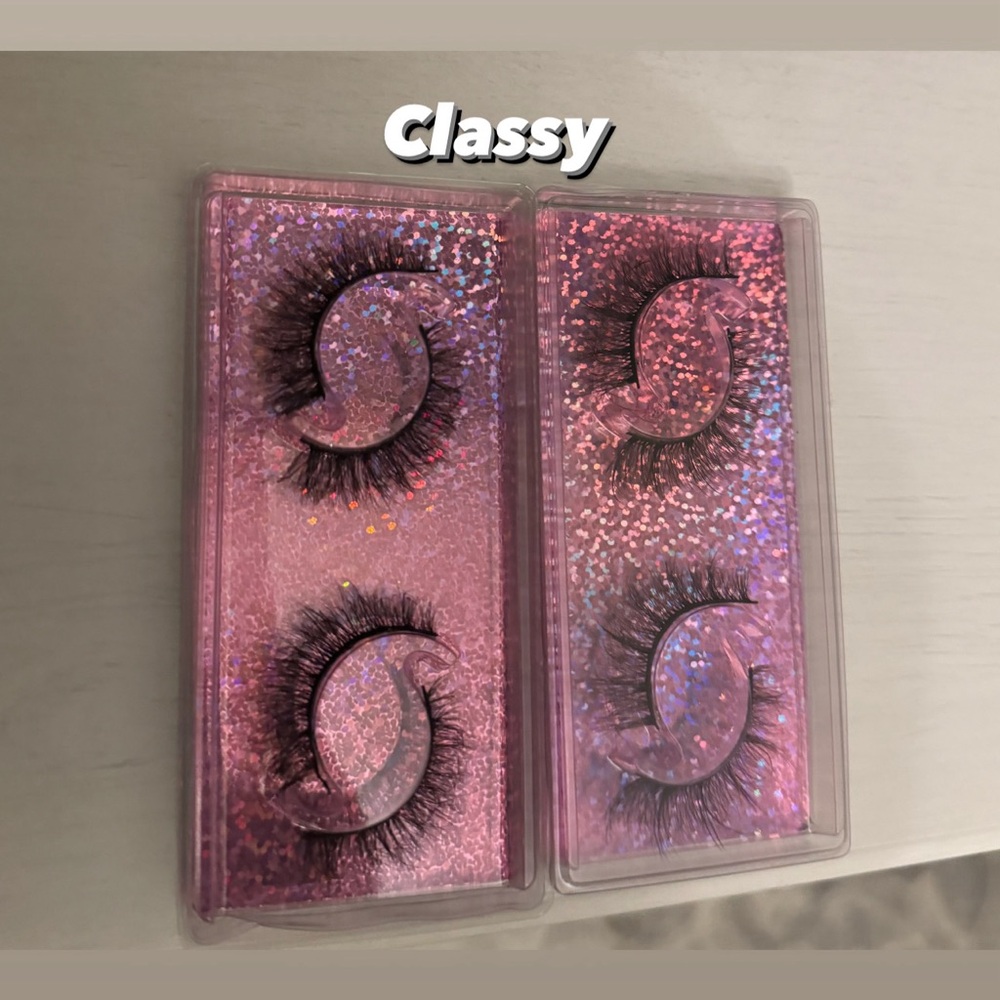 Lashes - Picture 12 of 15